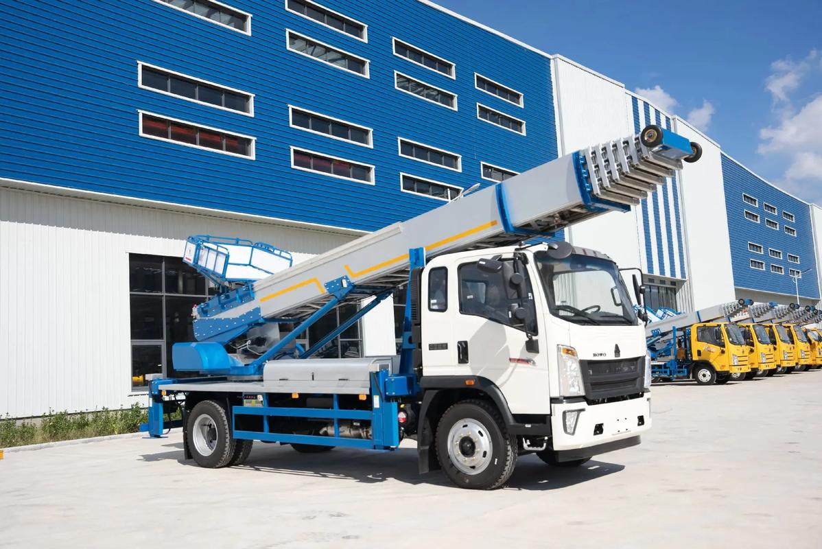 天元出租云梯车高空作业车 建筑垃圾搬运