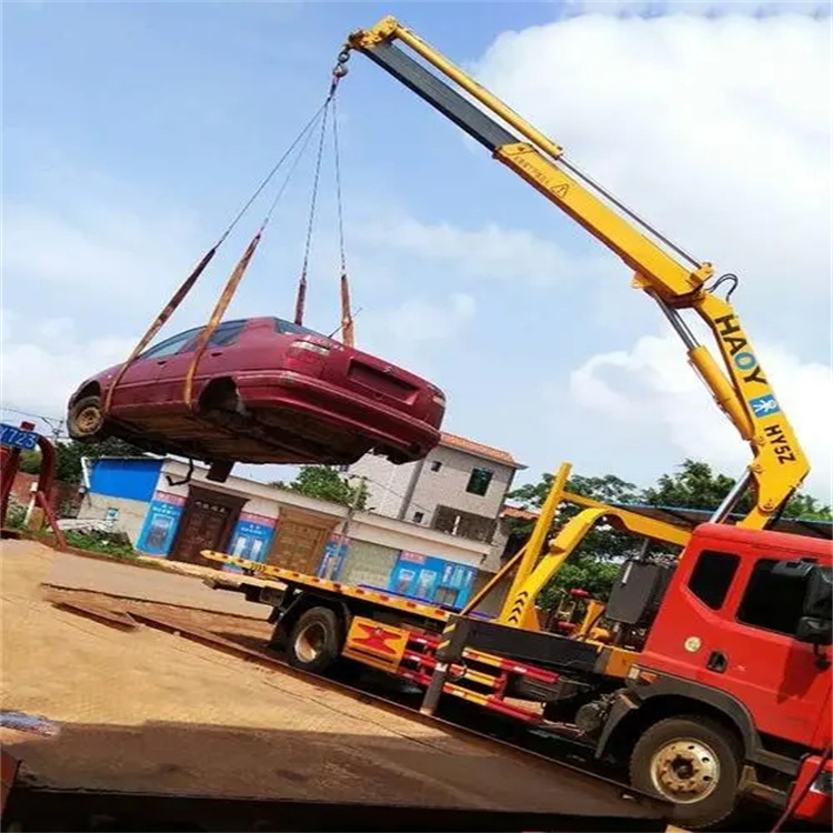 天元吊车吊汽车的正确方法